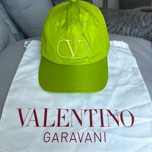 VALENTINO GARAVANI LIME GREEN EMBROIDERED LOGO BASEBALL CAP